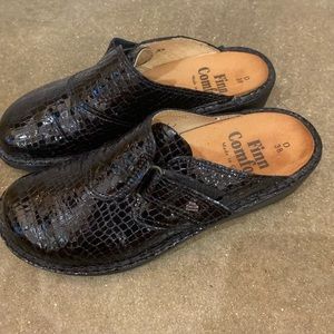 Brand new without box  Finn Comfort slides size 38 made n Germany